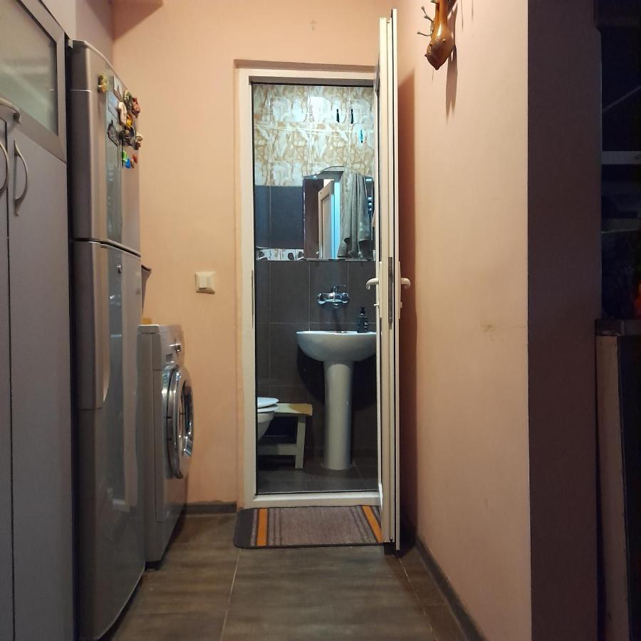 Historical Apartment In City Center Tiflis Exterior foto